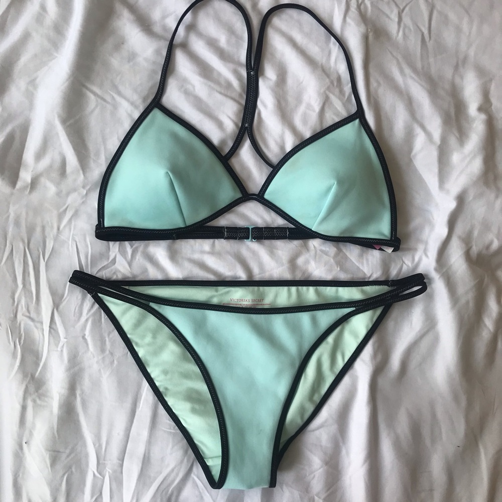 Victoria’s Secret Triangle Bikini in Blue and Black, size Medium